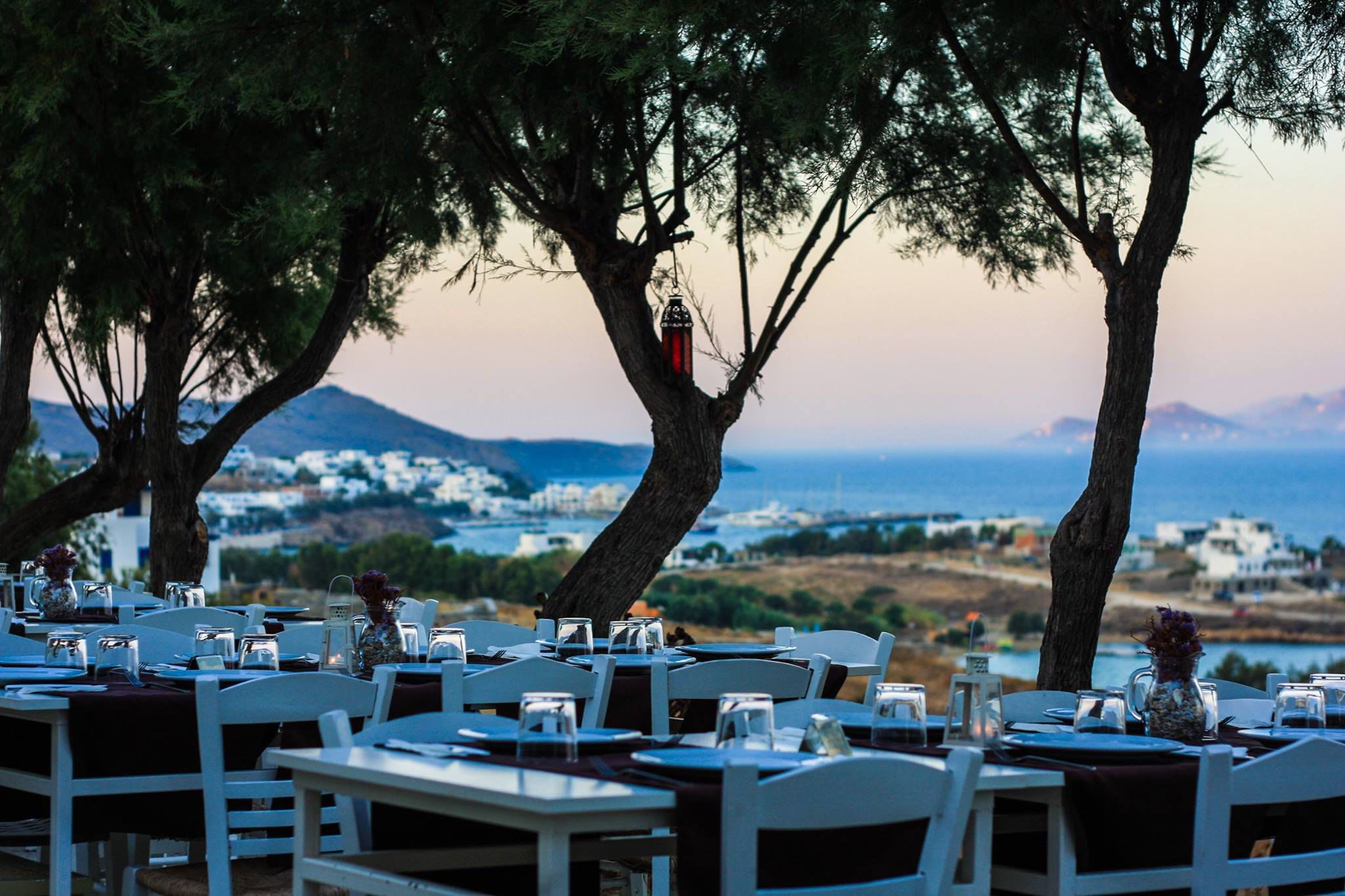 BuonVento Italian restaurant in Marpissa, Paros. Overlooking the Aegean Sea and Naxos.